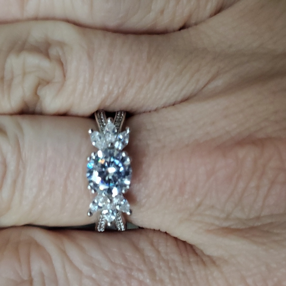 STERLING SILVER CRYSTAL GEMSTONE RING